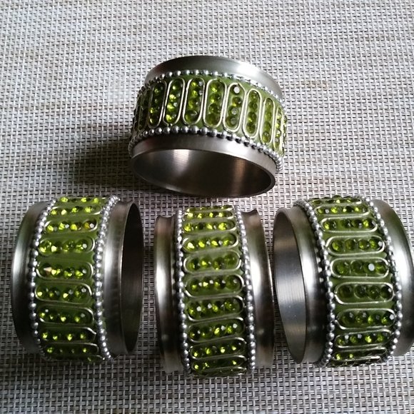 Napkin Rings set of 4 - Picture 3 of 6